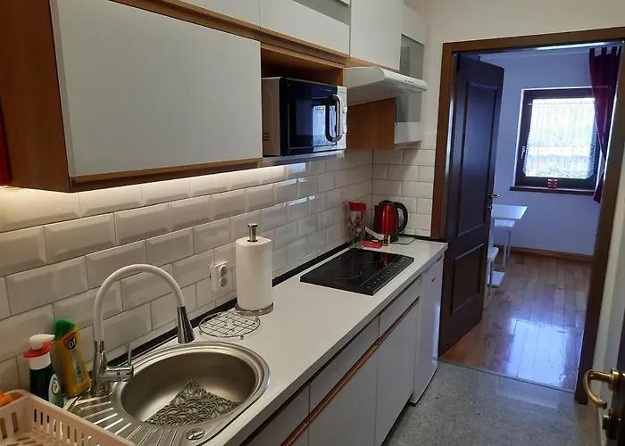 Anagora I Apartman *