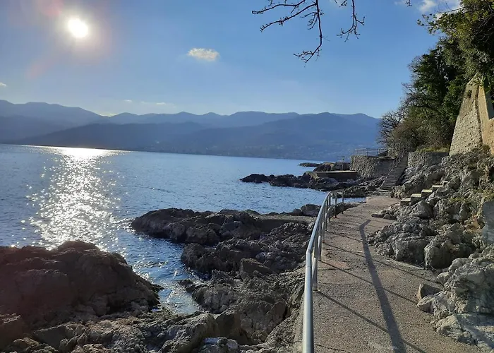 Apartman Anagora I *