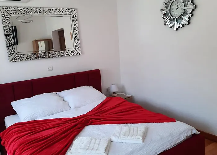 Anagora I Apartman *